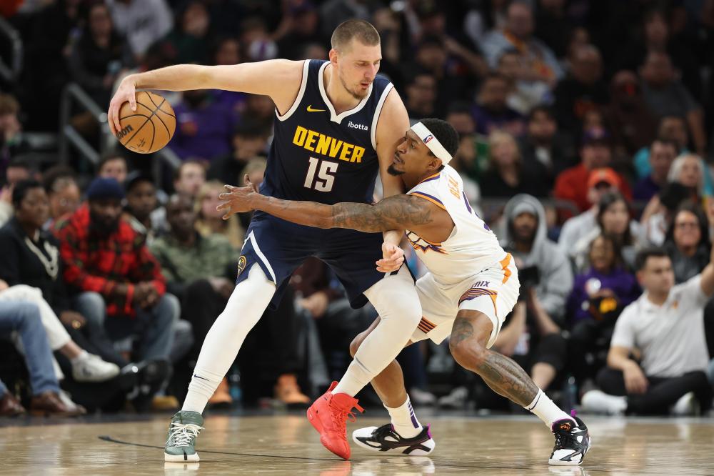 攻守兼备的 攻守兼备的