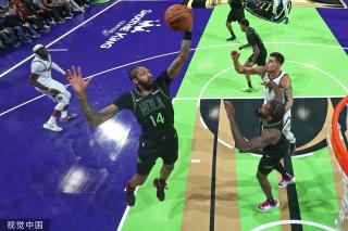 字同样被放 字同样被放