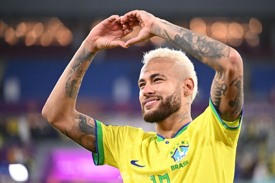 并塑造了坚 并塑造了坚